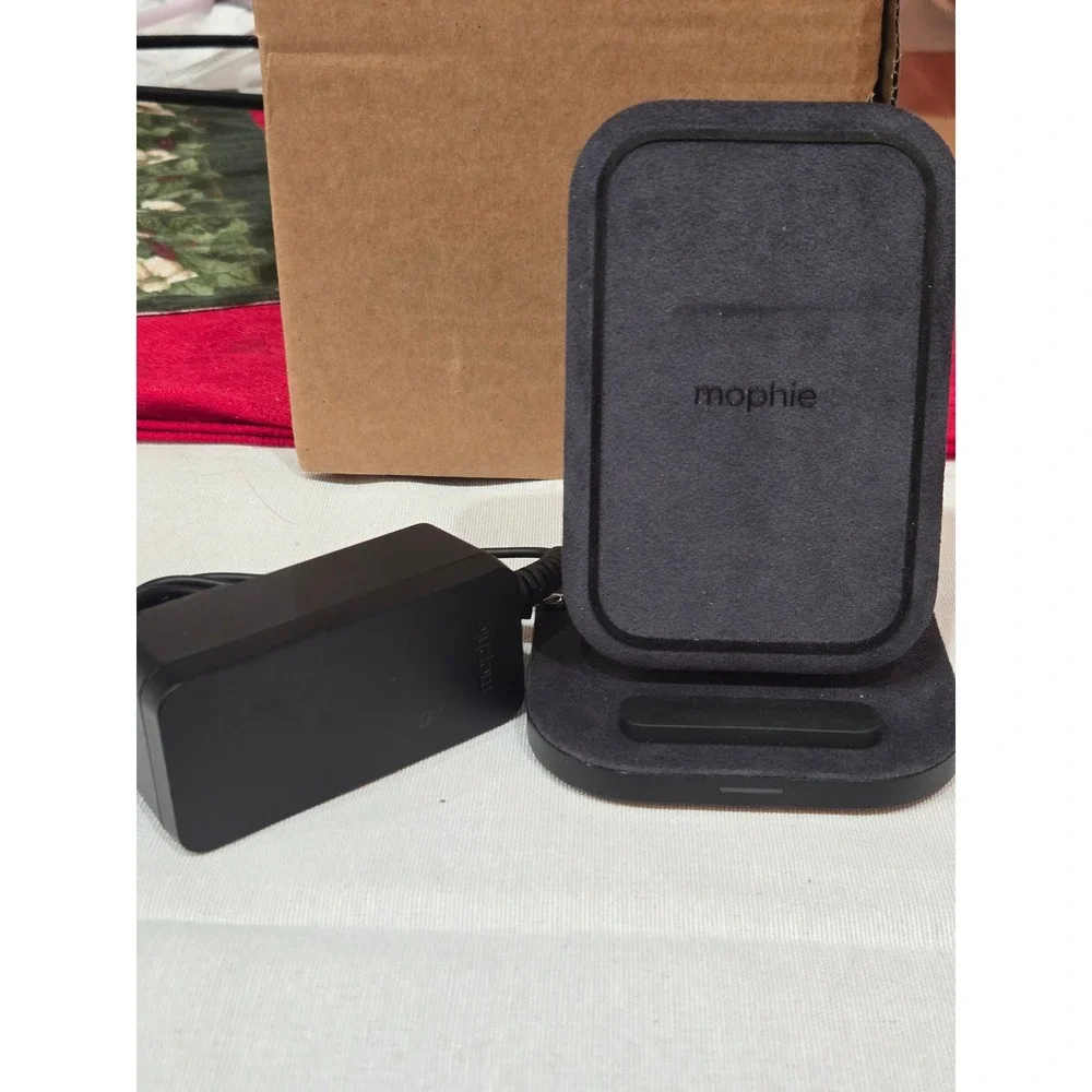 Mophie 15W Universal Wireless Charging Stand Certified Refurbished‎ Fast Charger